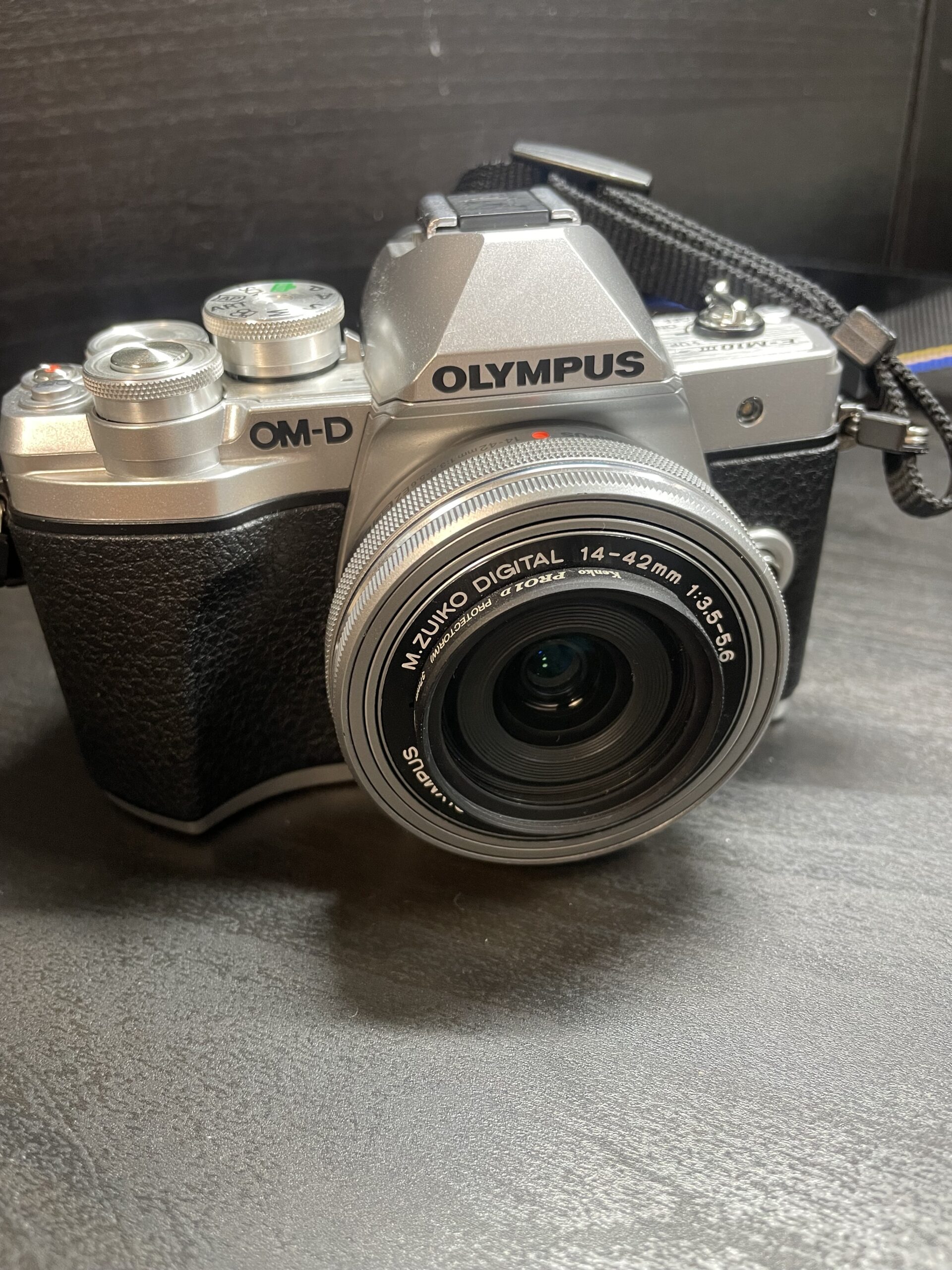 OLYMPUS OM-D E-M10 Mark Ⅲを修理に出してみた | 楽書きブログ